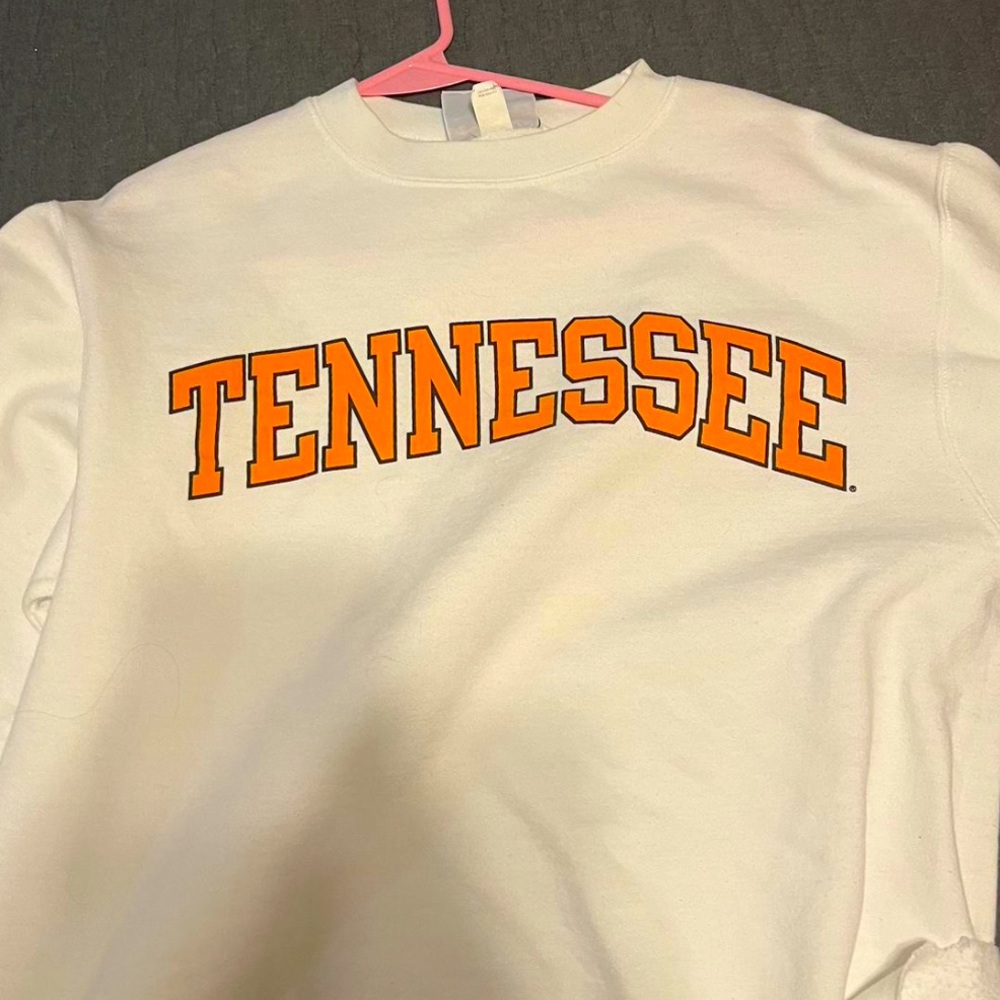 off-white tennessee crewneck!!
